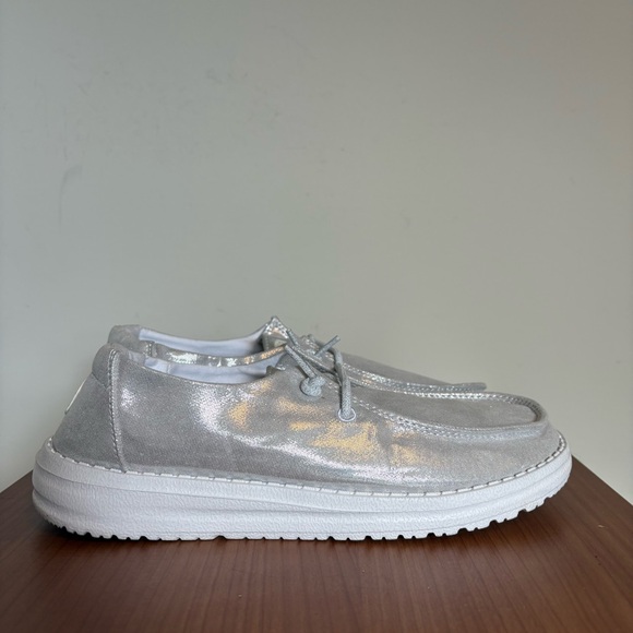 Hey Dude Wendy Metallic Shine Silver Slip On Sneakers youth 6 Women 8 - Picture 3 of 7